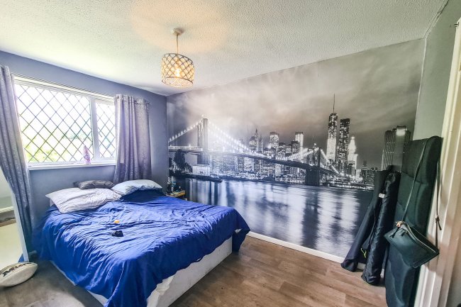 60 Ty-Draw, Church Village, Pontypridd, South Wales, CF38 1UF 2