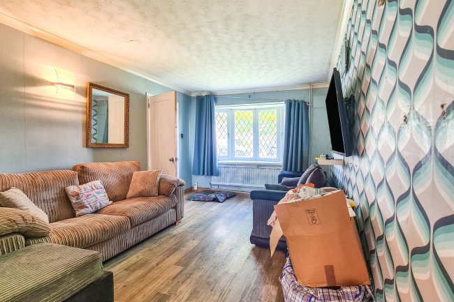 60 Ty-Draw, Church Village, Pontypridd, South Wales, CF38 1UF 2
