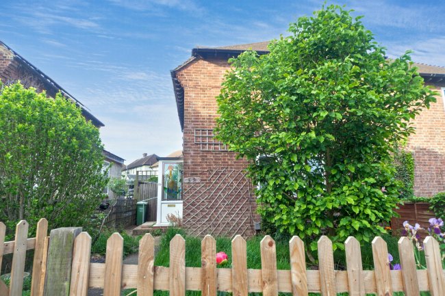 59 Dale Road, Crayford, Dartford, DA1 3PG 10