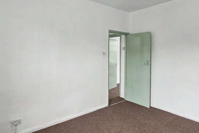 66B Gayford Road, London W12 9BW 6