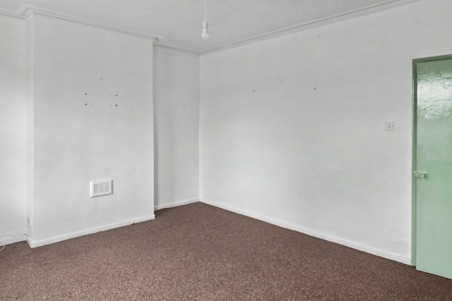 66B Gayford Road, London W12 9BW 6