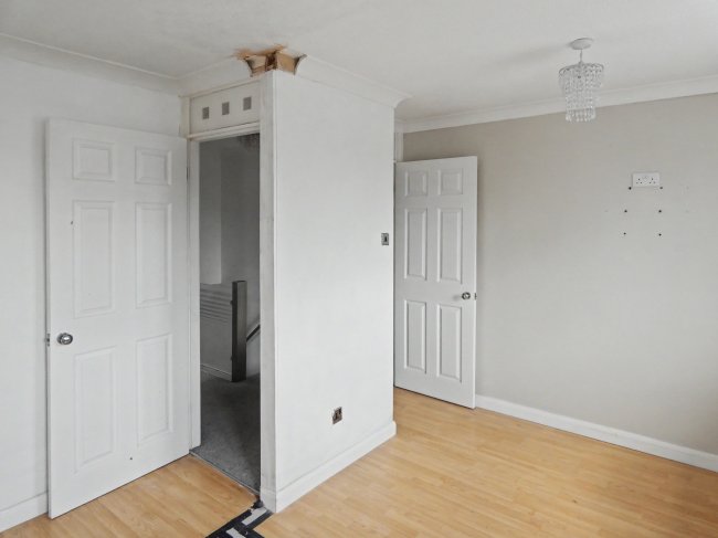 37 James Niven Court, Hull, East Riding of Yorkshire HU9 3AQ 10
