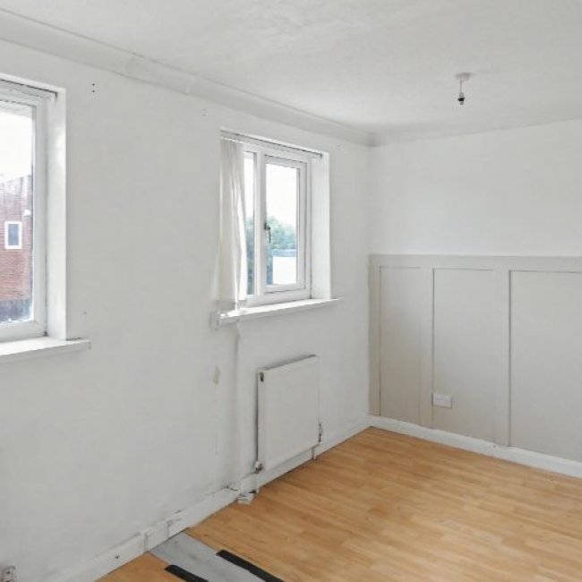 37 James Niven Court, Hull, East Riding of Yorkshire HU9 3AQ 2