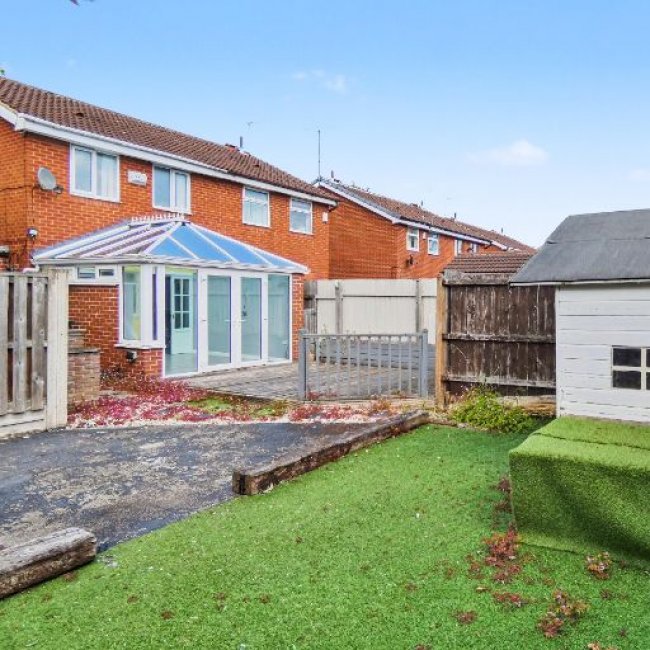 37 James Niven Court, Hull, East Riding of Yorkshire HU9 3AQ 2