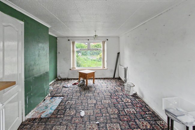6 Silkstone View, Hoyland, Barnsley S74 0QR 3