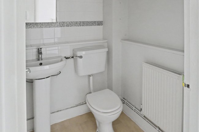 Flat 7, 24 Longridge Road, Earl's Court, London SW5 9SL 6