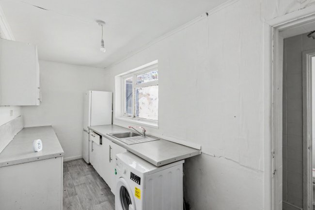 32 Kimberley Street, Hartlepool, Durham  TS26 9BG 5