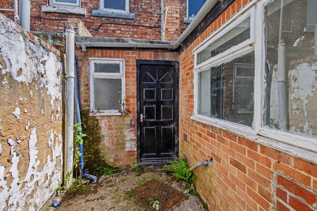 32 Kimberley Street, Hartlepool, Durham  TS26 9BG 5