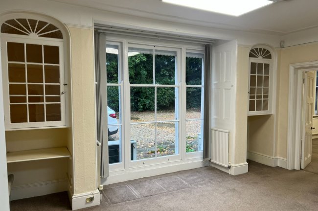 43 Kneesworth Street, Royston, SG8 5AB 25