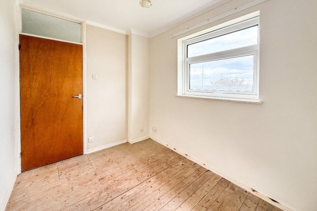 5 Purbeck Avenue, Torquay, TQ2 6UL 7