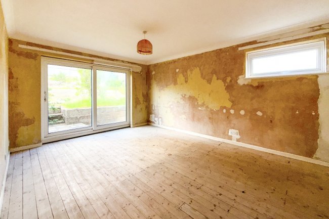 5 Purbeck Avenue, Torquay, TQ2 6UL 7
