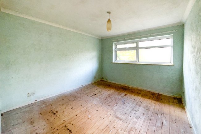 5 Purbeck Avenue, Torquay, TQ2 6UL 7