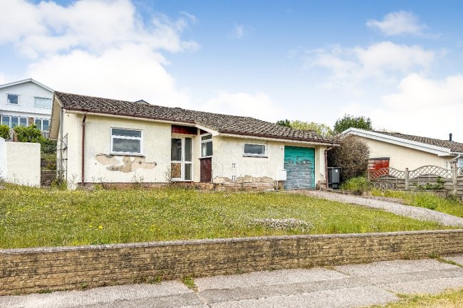 5 Purbeck Avenue, Torquay, TQ2 6UL 7