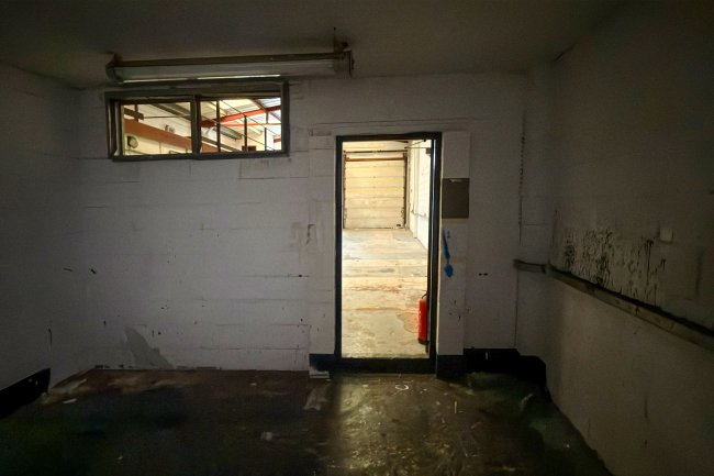 Unit 17, Tait Road Industrial Estate, Croydon CR0 2DP 3