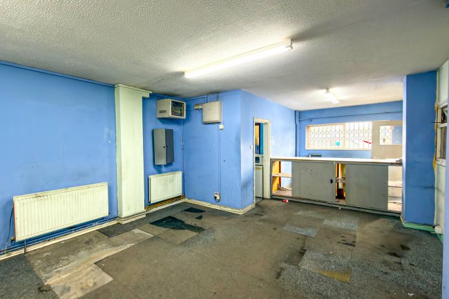 Unit 17, Tait Road Industrial Estate, Croydon CR0 2DP 3