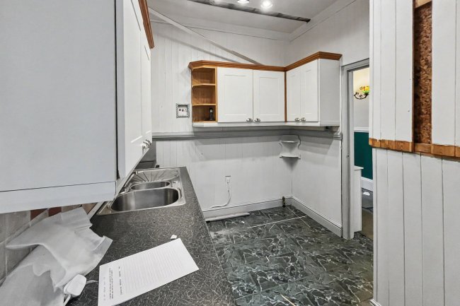 52 Inworth Street, Battersea, London SW11 3EP 4