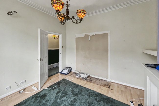 52 Inworth Street, Battersea, London SW11 3EP 4