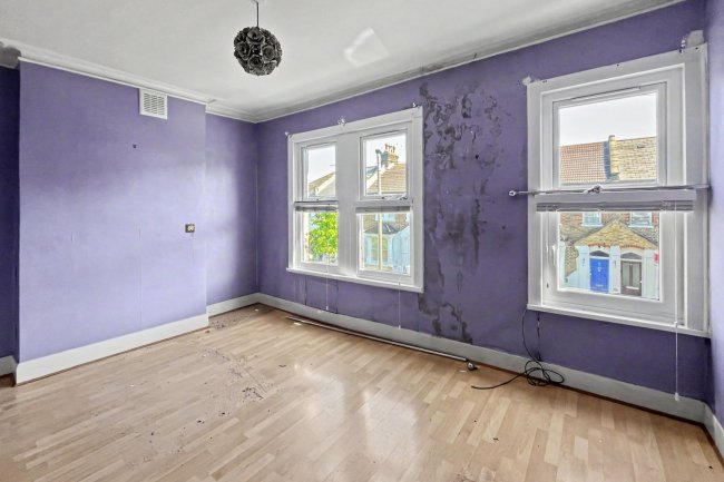 52 Inworth Street, Battersea, London SW11 3EP 4