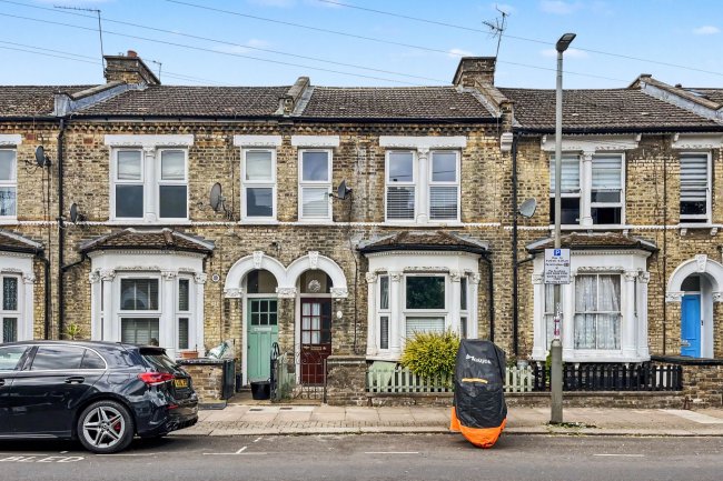 52 Inworth Street, Battersea, London SW11 3EP 4