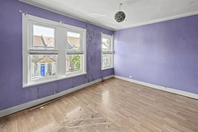 52 Inworth Street, Battersea, London SW11 3EP 4