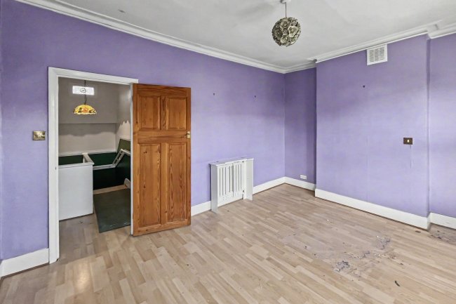 52 Inworth Street, Battersea, London SW11 3EP 4