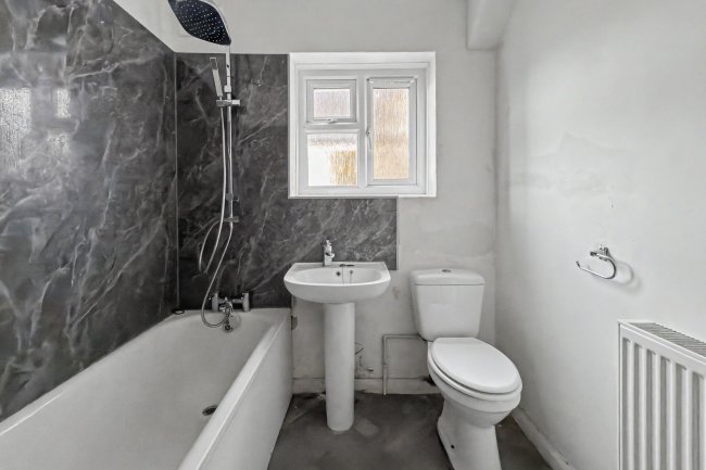 First Floor Flat, 11 St Antony’s Road, Forest Gate, London E7 9QA 6