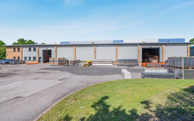 6 Farfield Park, Manvers, Rotherham, S63 5DB 13