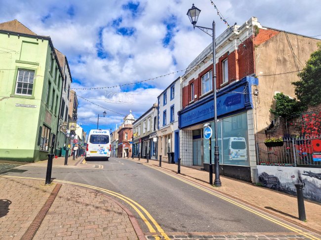 62 Senhouse Street, Maryport, Cumbria, CA15 6BS 4