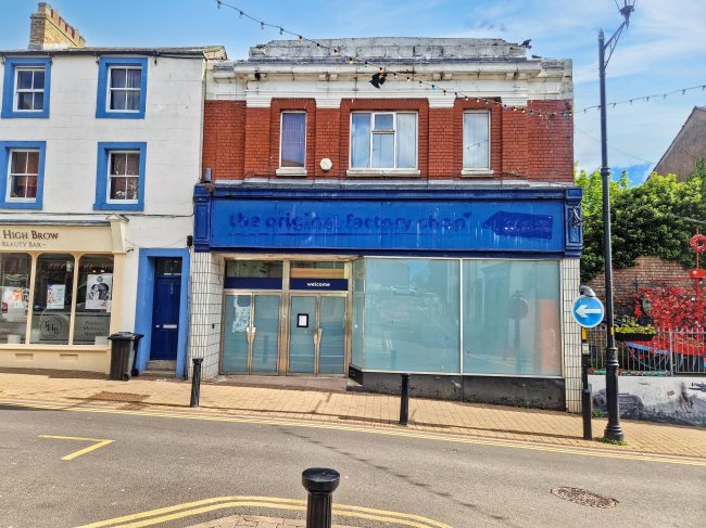 62 Senhouse Street, Maryport, Cumbria, CA15 6BS 4