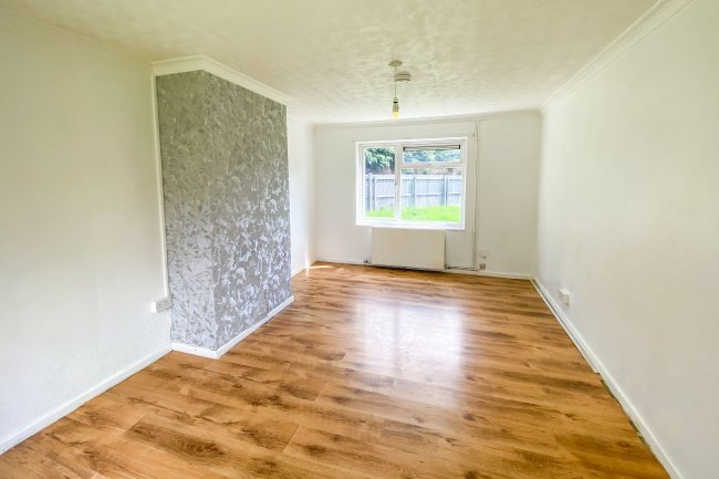 7 Hill Corner Road, Chippenham, Wiltshire, SN15 1DW 9