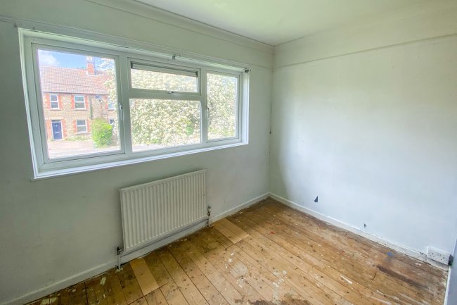 7 Hill Corner Road, Chippenham, Wiltshire, SN15 1DW 9