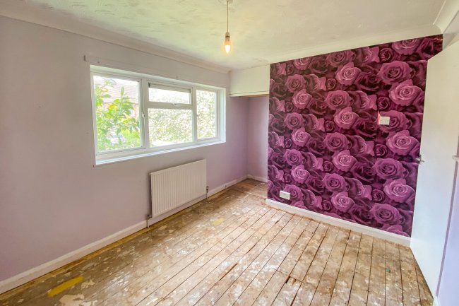 7 Hill Corner Road, Chippenham, Wiltshire, SN15 1DW 9
