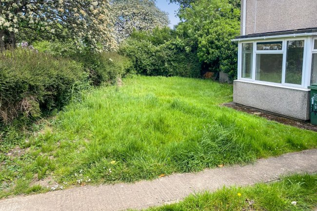 7 Hill Corner Road, Chippenham, Wiltshire, SN15 1DW 9