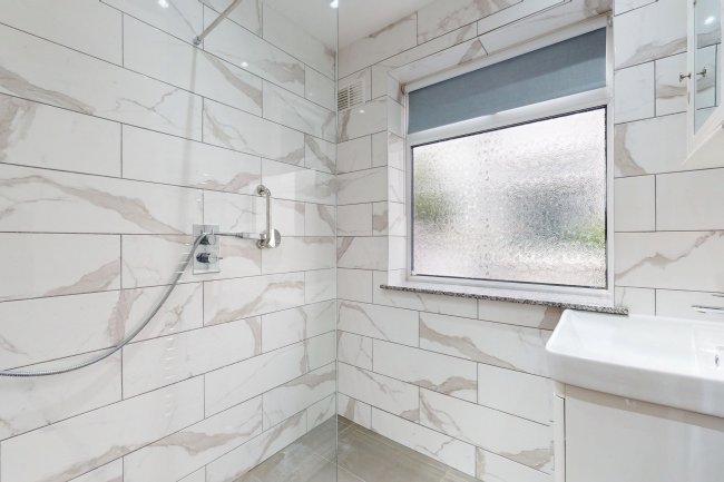 5 Wanstead Close, Bromley, BR1 3BN 9