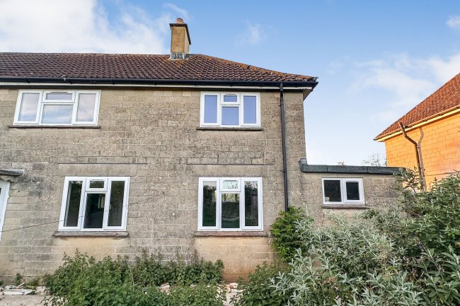 4 Bickhams, Foxham, Wiltshire, SN15 4NG 1