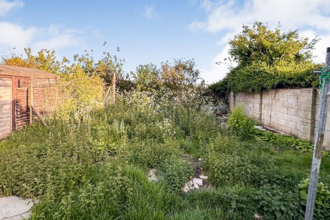 4 Bickhams, Foxham, Wiltshire, SN15 4NG 1
