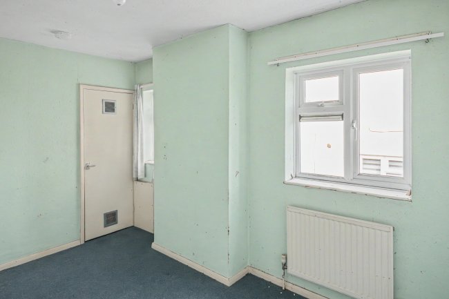 9 Vale View, Royal Wootton Bassett, Swindon, SN4 7BY 4