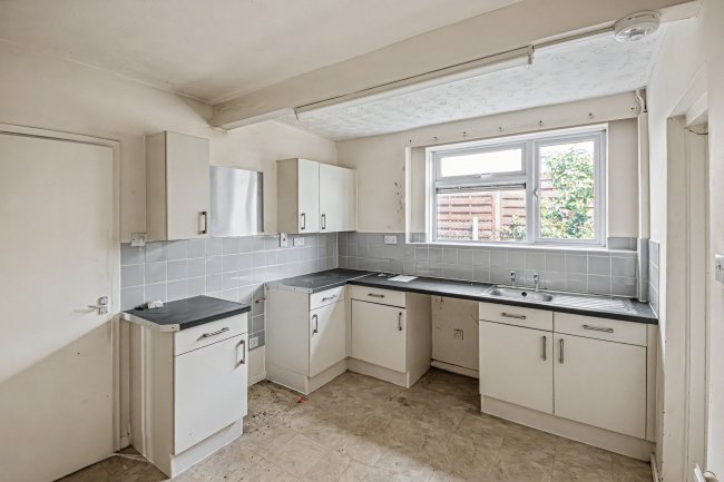 9 Vale View, Royal Wootton Bassett, Swindon, SN4 7BY 4