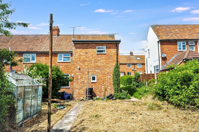 9 Vale View, Royal Wootton Bassett, Swindon, SN4 7BY 4