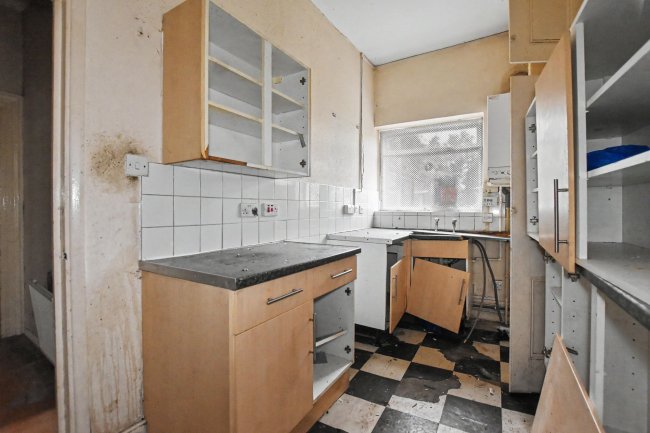 220 Burrage Road, Woolwich, London, SE18 7JU 10