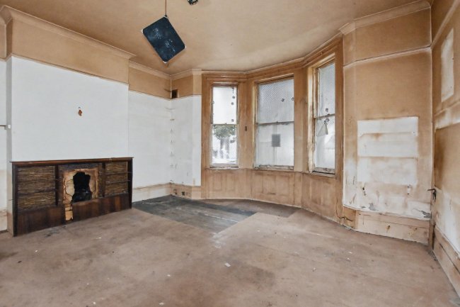 220 Burrage Road, Woolwich, London, SE18 7JU 10