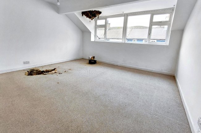 9 High Street, Deiniolen, Caernarfon, LL55 3HU 4