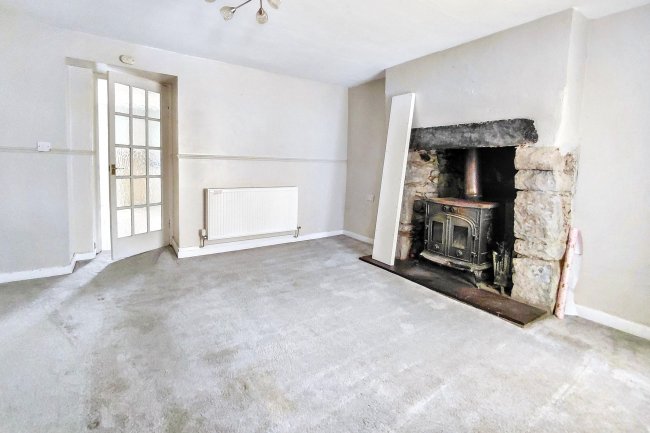 9 High Street, Deiniolen, Caernarfon, LL55 3HU 4