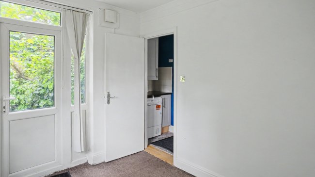 36 Wordsworth Avenue, Greenford, UB6 9AB 6