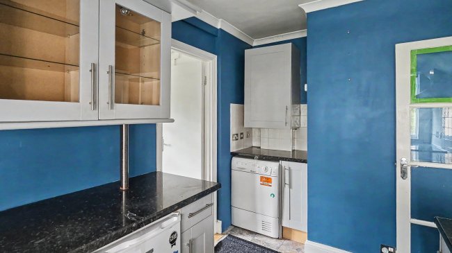 36 Wordsworth Avenue, Greenford, UB6 9AB 6