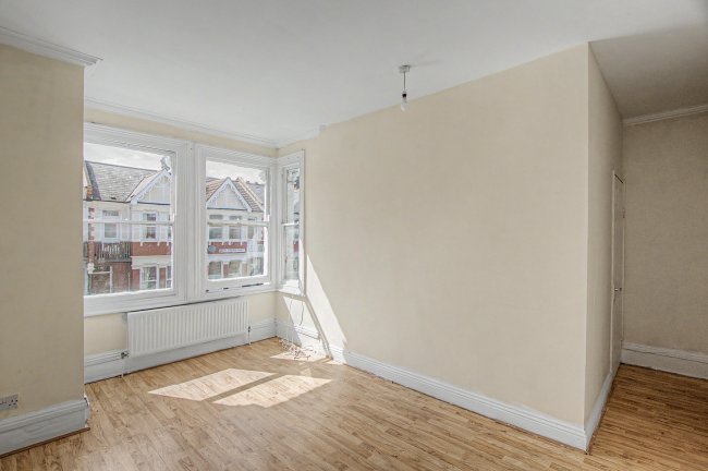 Upper Flat 284, Mount Pleasant Road, Tottenham,  London, N17 6EZ 5
