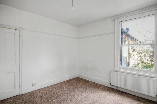 Upper Flat 284, Mount Pleasant Road, Tottenham,  London, N17 6EZ 5