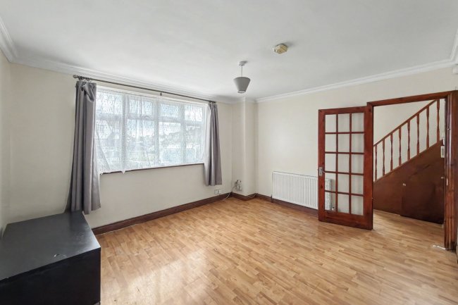 65 Ormesby Way, Harrow, HA3 9SE 9