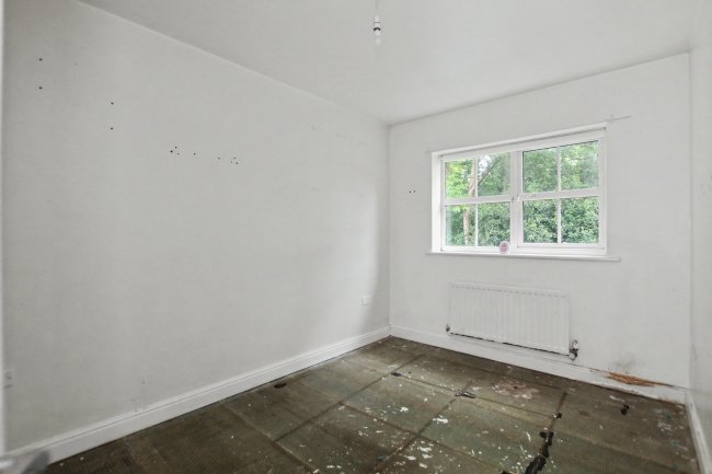 12 St. Andrews Square, Stoke-on-Trent, ST4 7GA 2