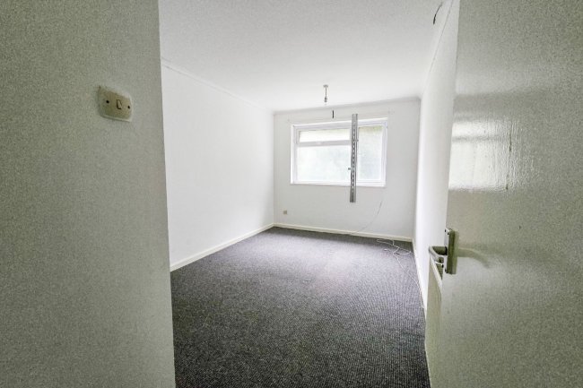 15 Edward Jenner Avenue, Netherton, Bootle, L30 5RP 8